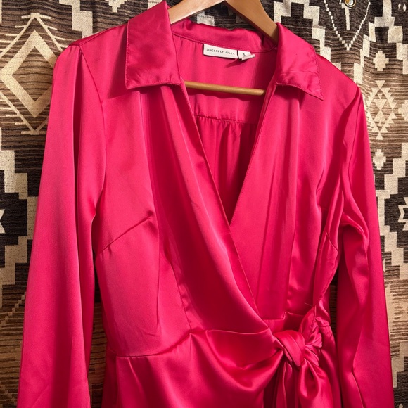 Sincerely Jules Hot Pink Silky Wrap / Tie Dress Size Large, High Quality, Preppy - Picture 2 of 10